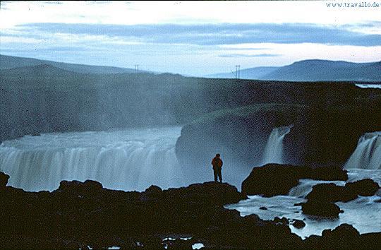 Island Wasserfall 2